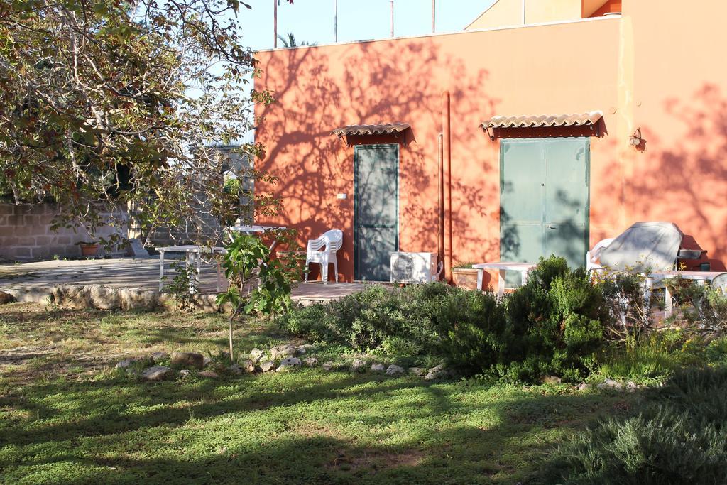 Agriturismo Santa Chiara Алецио Екстериор снимка