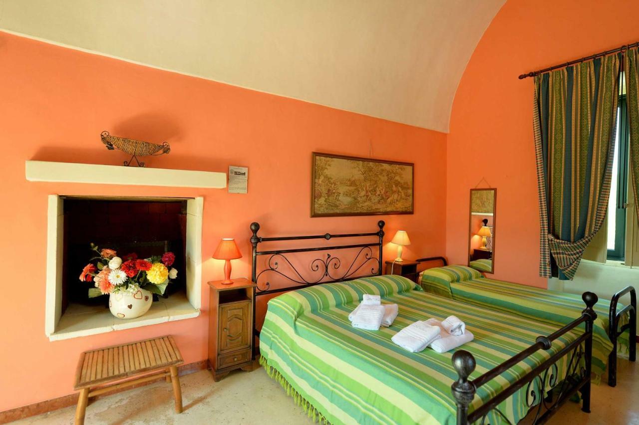 Agriturismo Santa Chiara Алецио Екстериор снимка