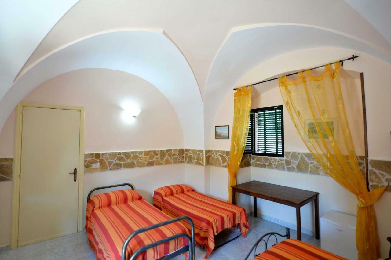 Agriturismo Santa Chiara Алецио Екстериор снимка